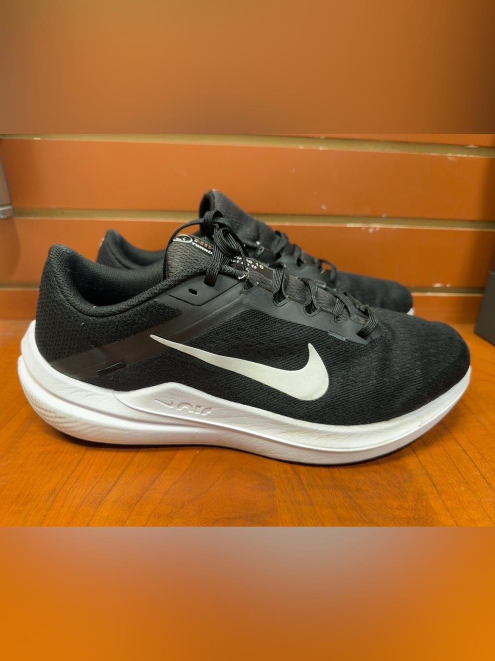 Nike Winflo 10 Running Shoes Black White Men’s Size 12 Athletic Sneakers DV4022 - Picture 2 of 8